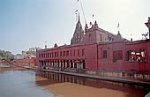 Varanasi - Durga temple  - Durga kund 